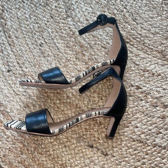 Bernardo by Anthropologie Cameron Heels
Size 7.5M - Picture 6 of 8